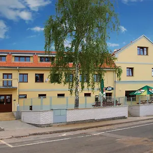 A Restaurace Simanda 3* Прага