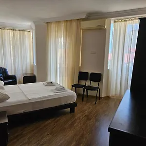 Old Terrace 3* Батуми